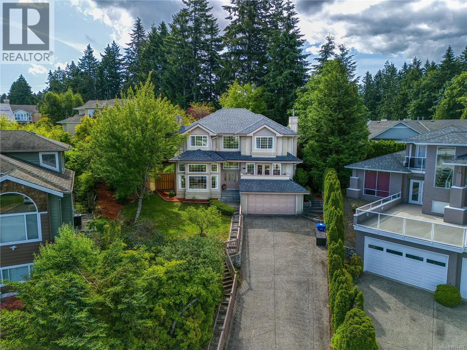 5352 Coastview Pl