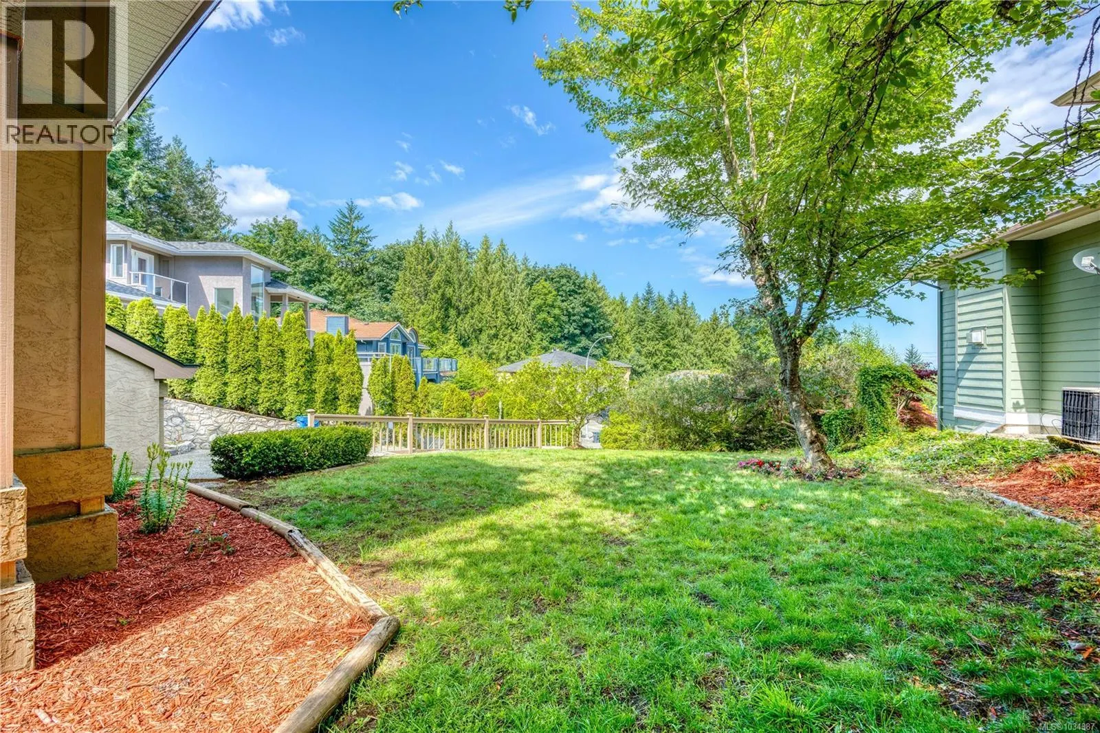 5352 Coastview Pl