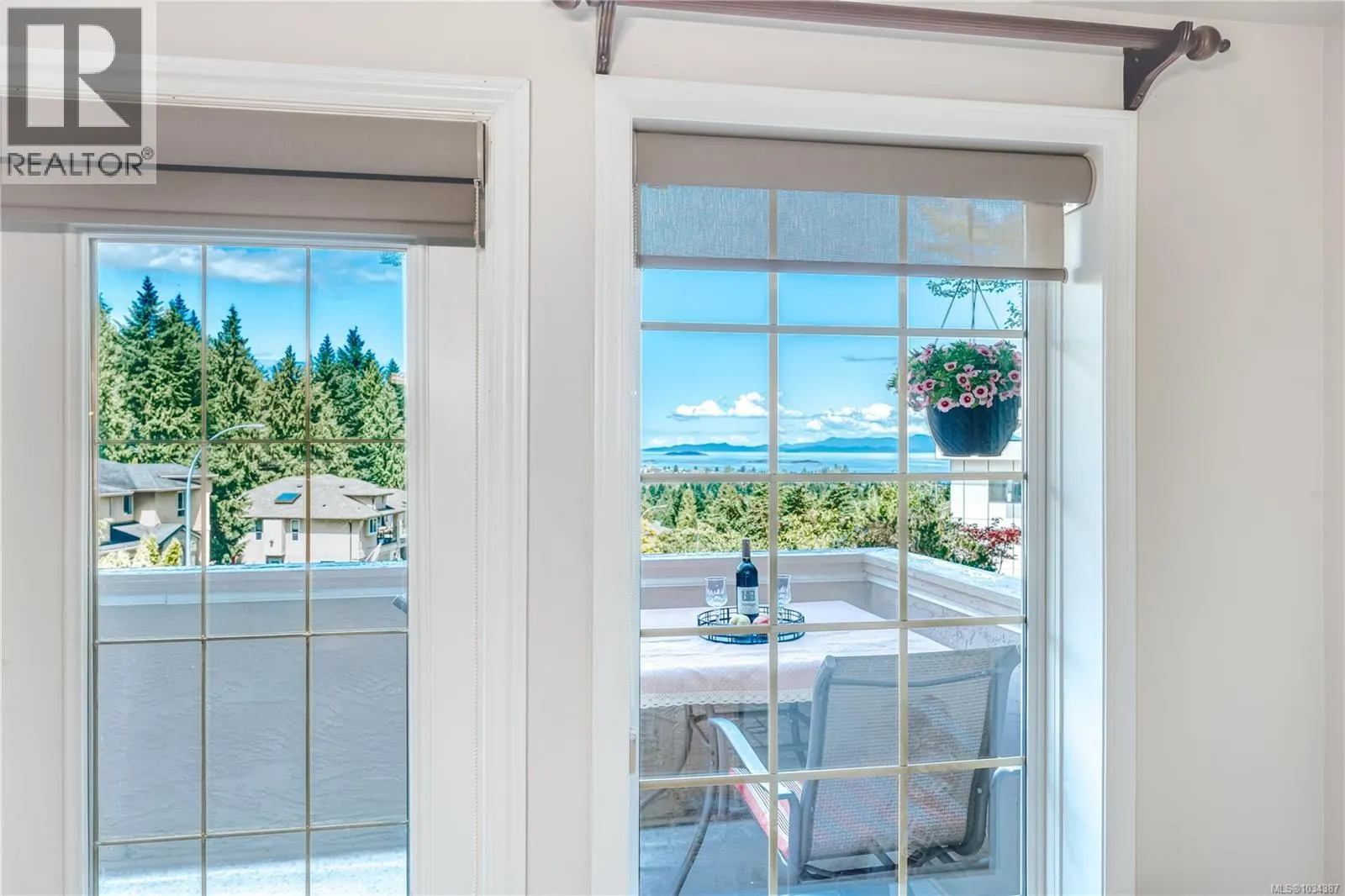 5352 Coastview Pl