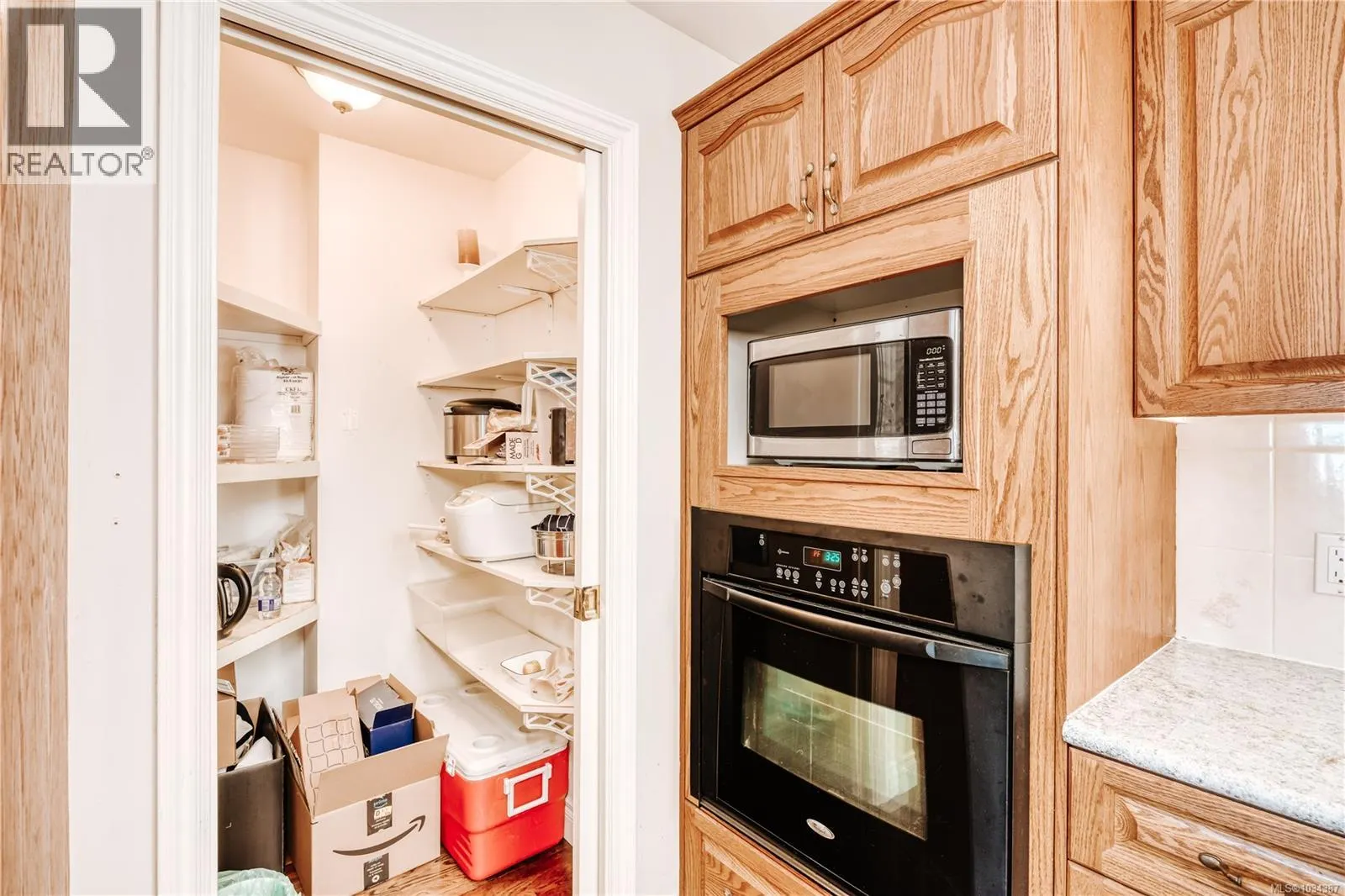 5352 Coastview Pl