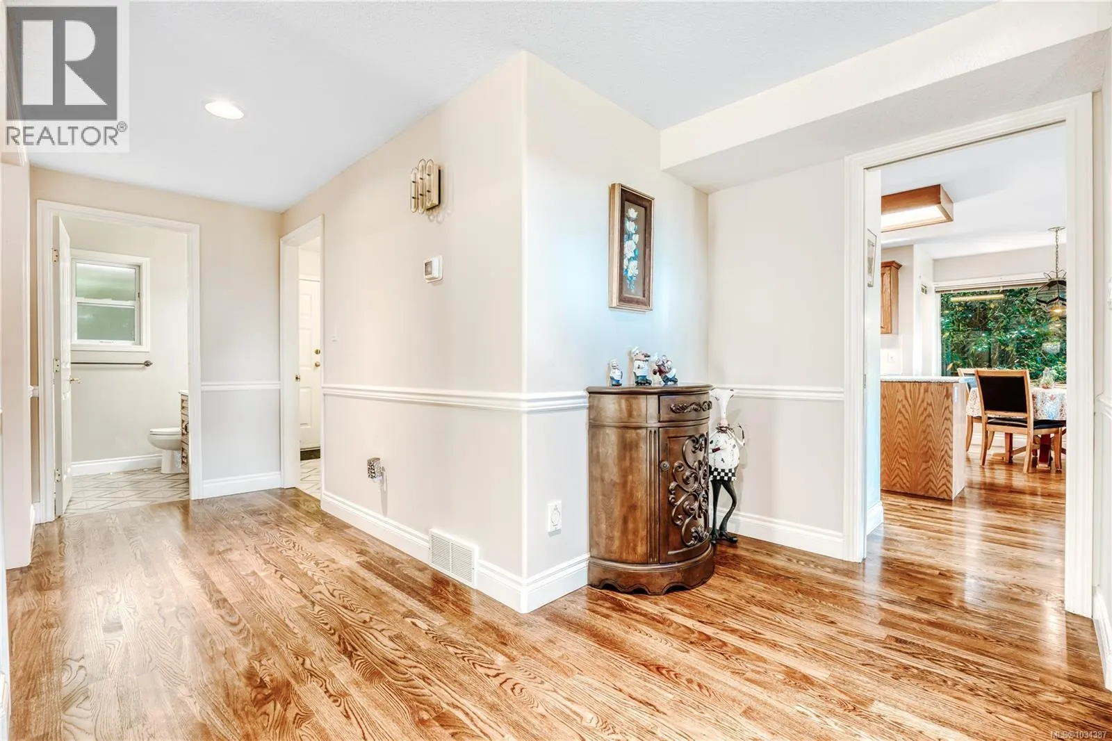5352 Coastview Pl