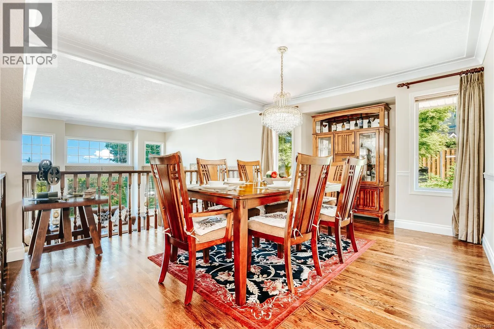 5352 Coastview Pl