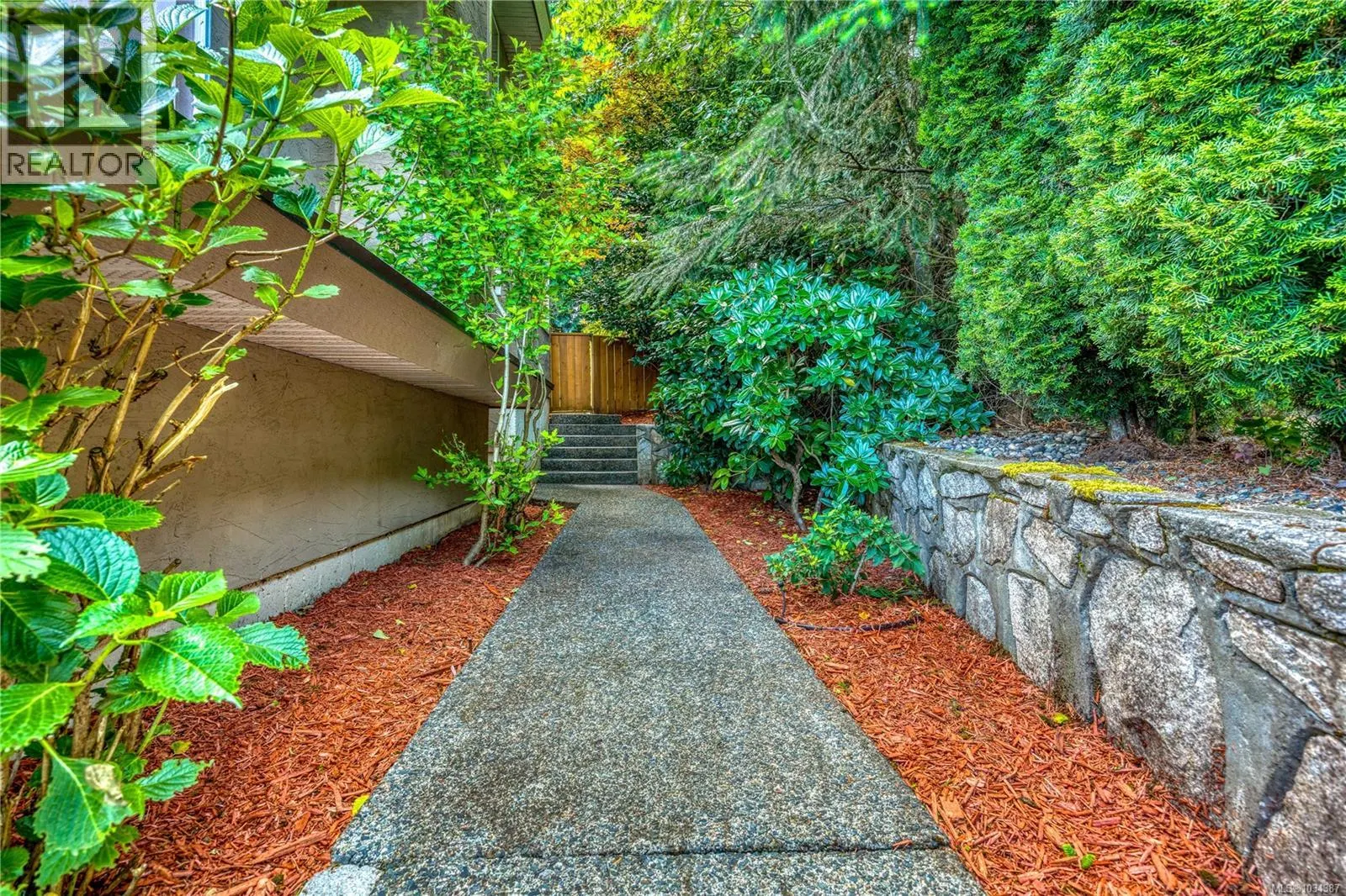 5352 Coastview Pl