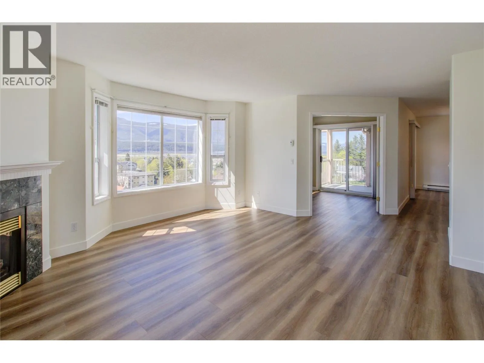 330 7 Street SE Unit# 304