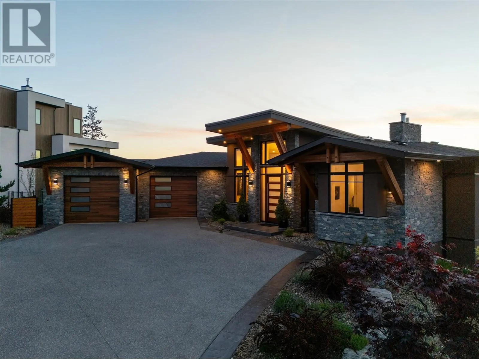 5650 The Edge Place Unit# 105