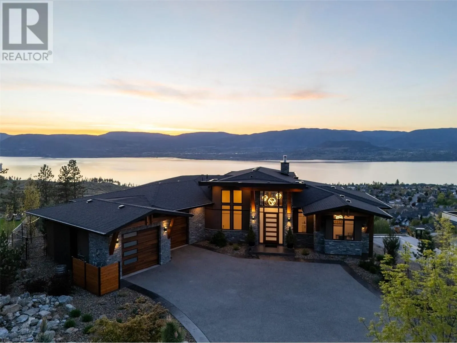 5650 The Edge Place Unit# 105