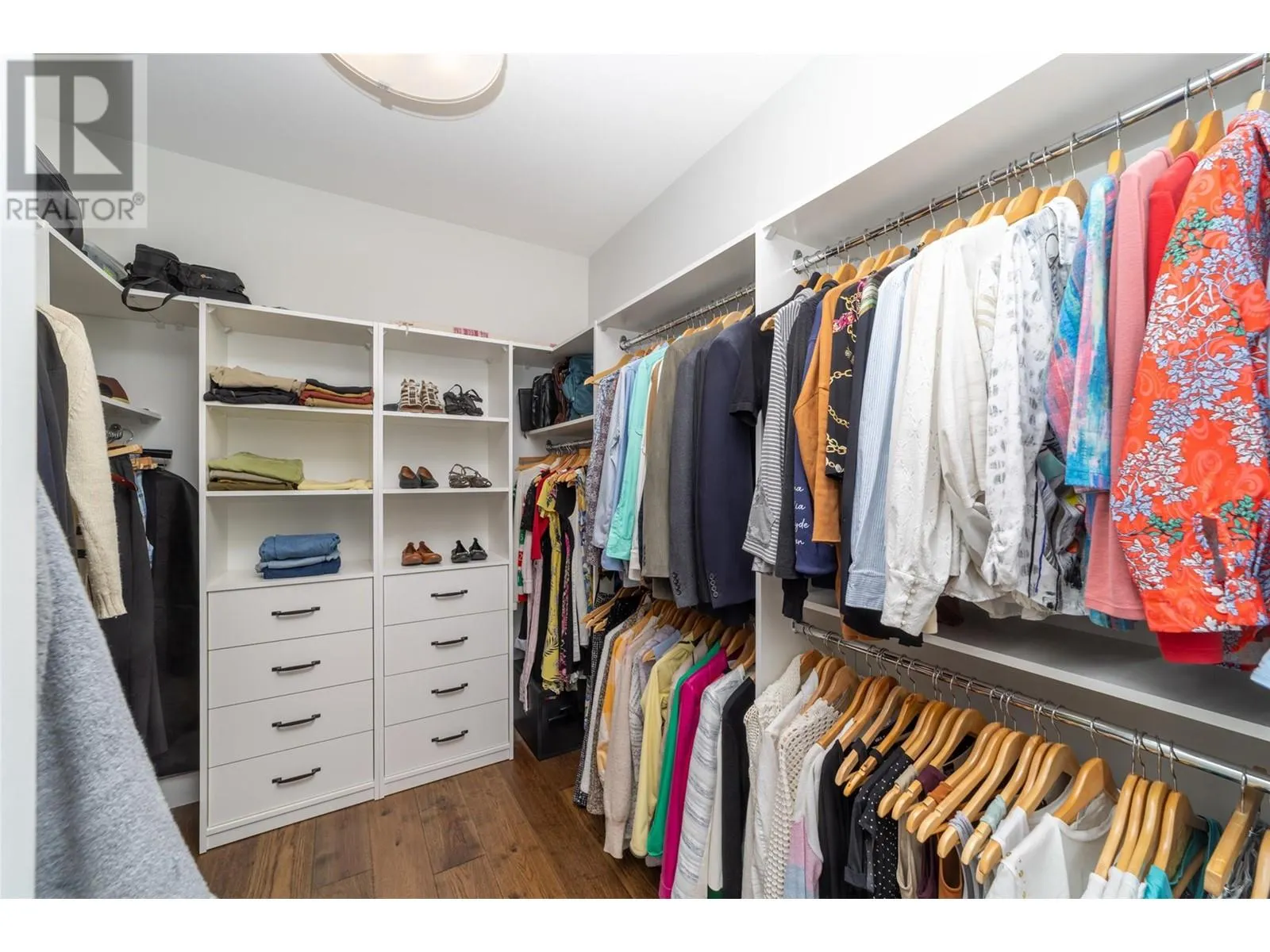 5650 The Edge Place Unit# 105