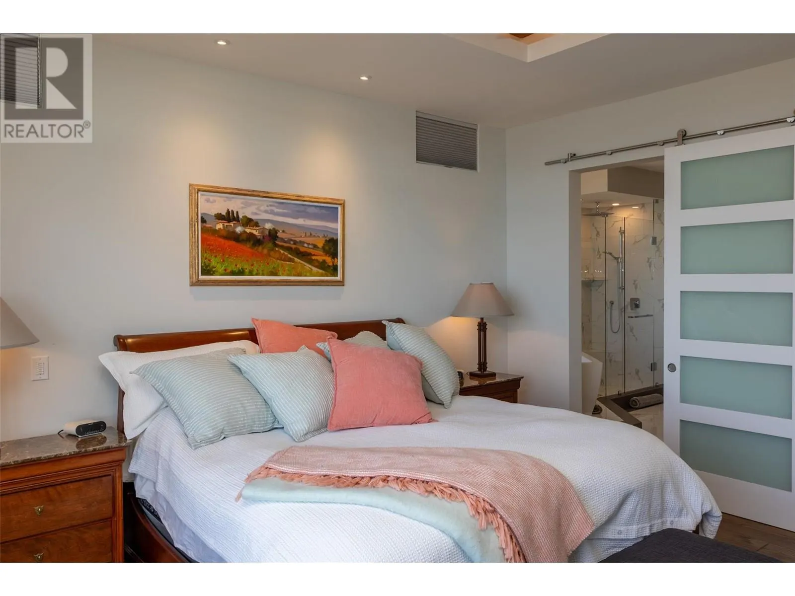 5650 The Edge Place Unit# 105