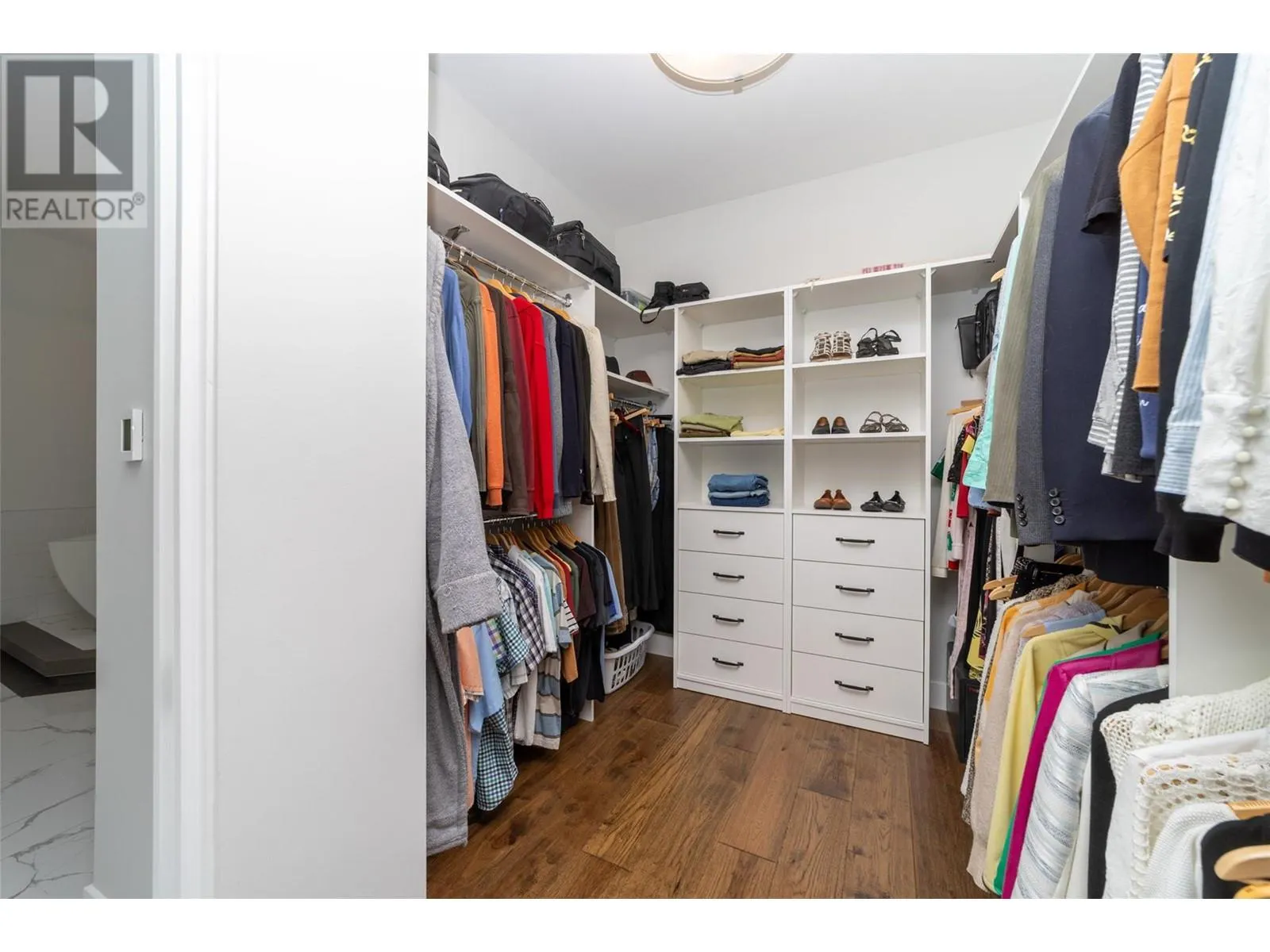 5650 The Edge Place Unit# 105