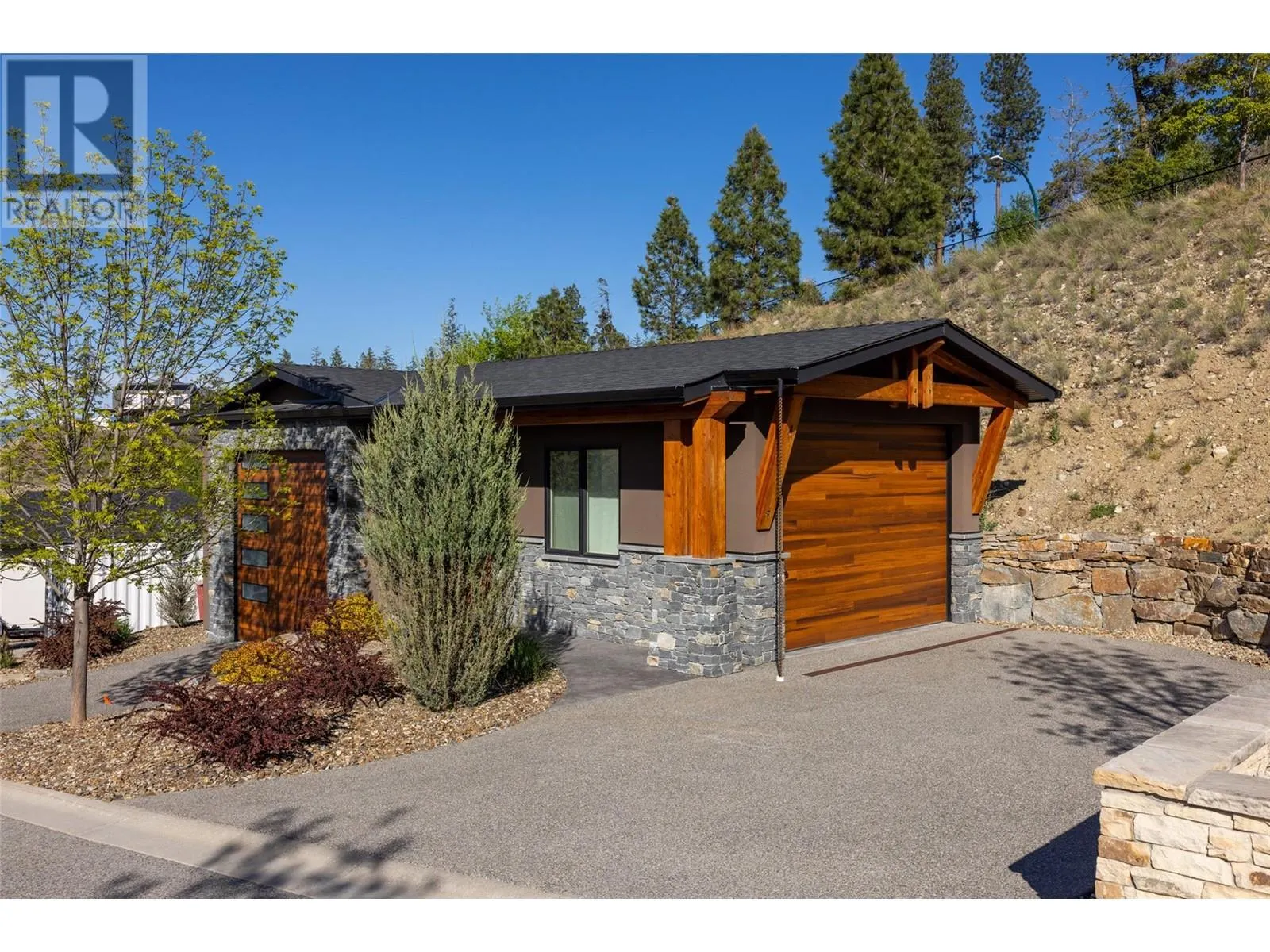 5650 The Edge Place Unit# 105