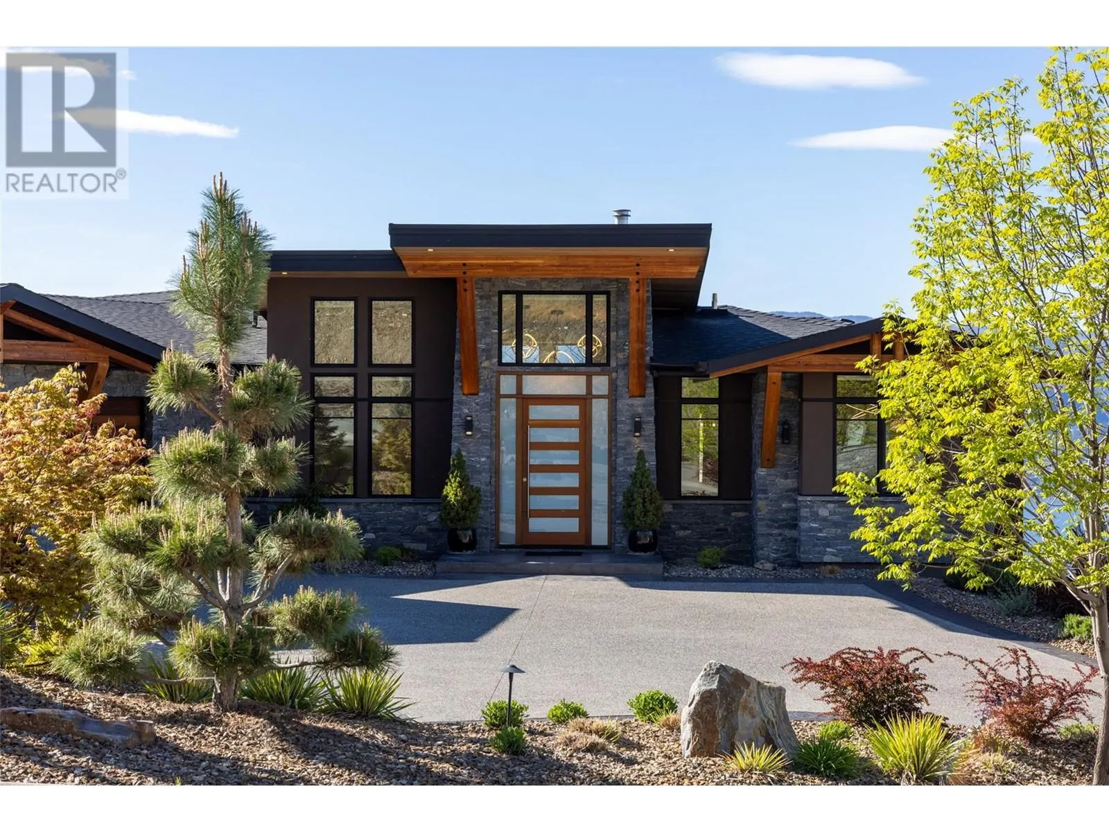 5650 The Edge Place Unit# 105