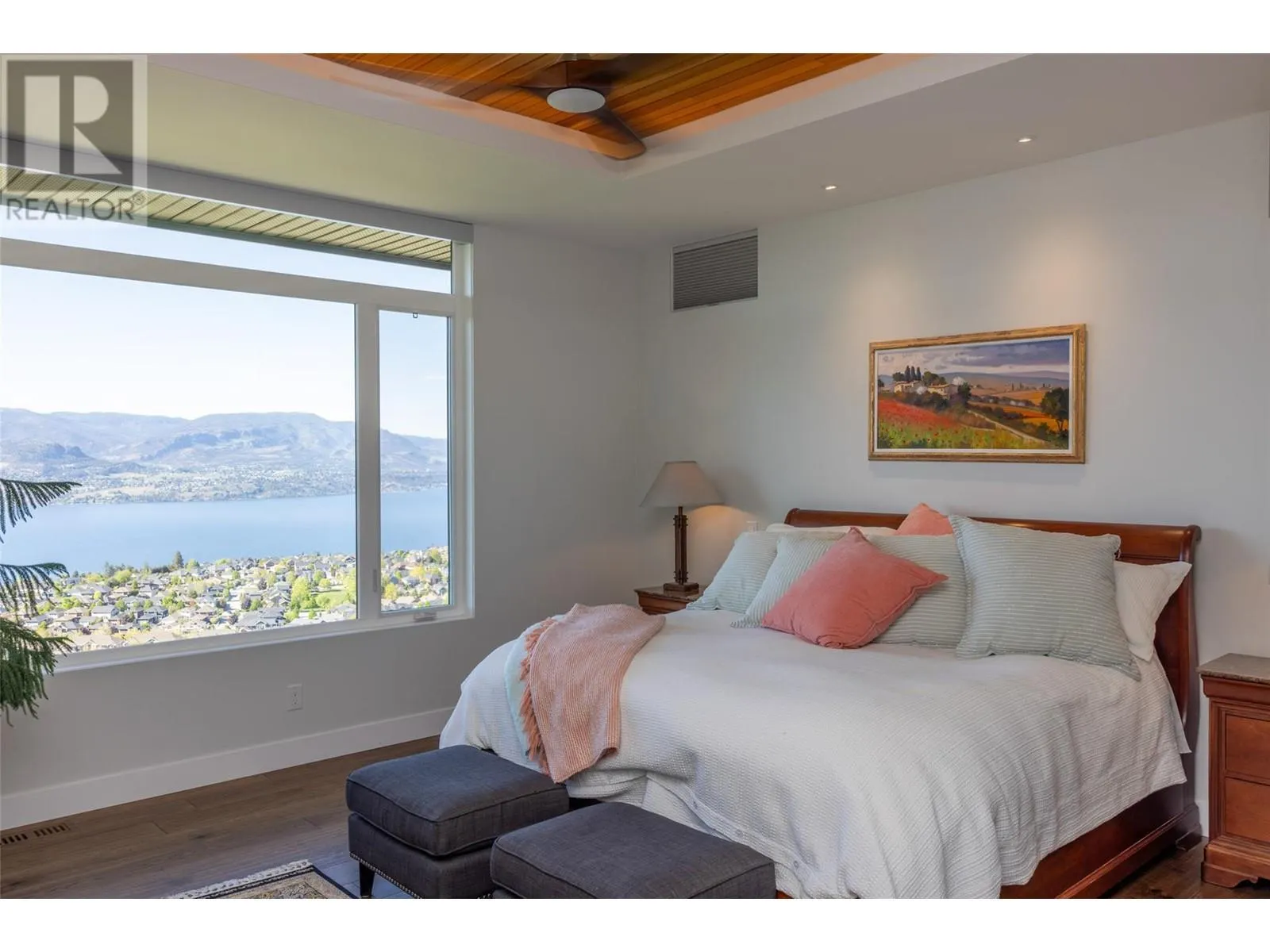 5650 The Edge Place Unit# 105