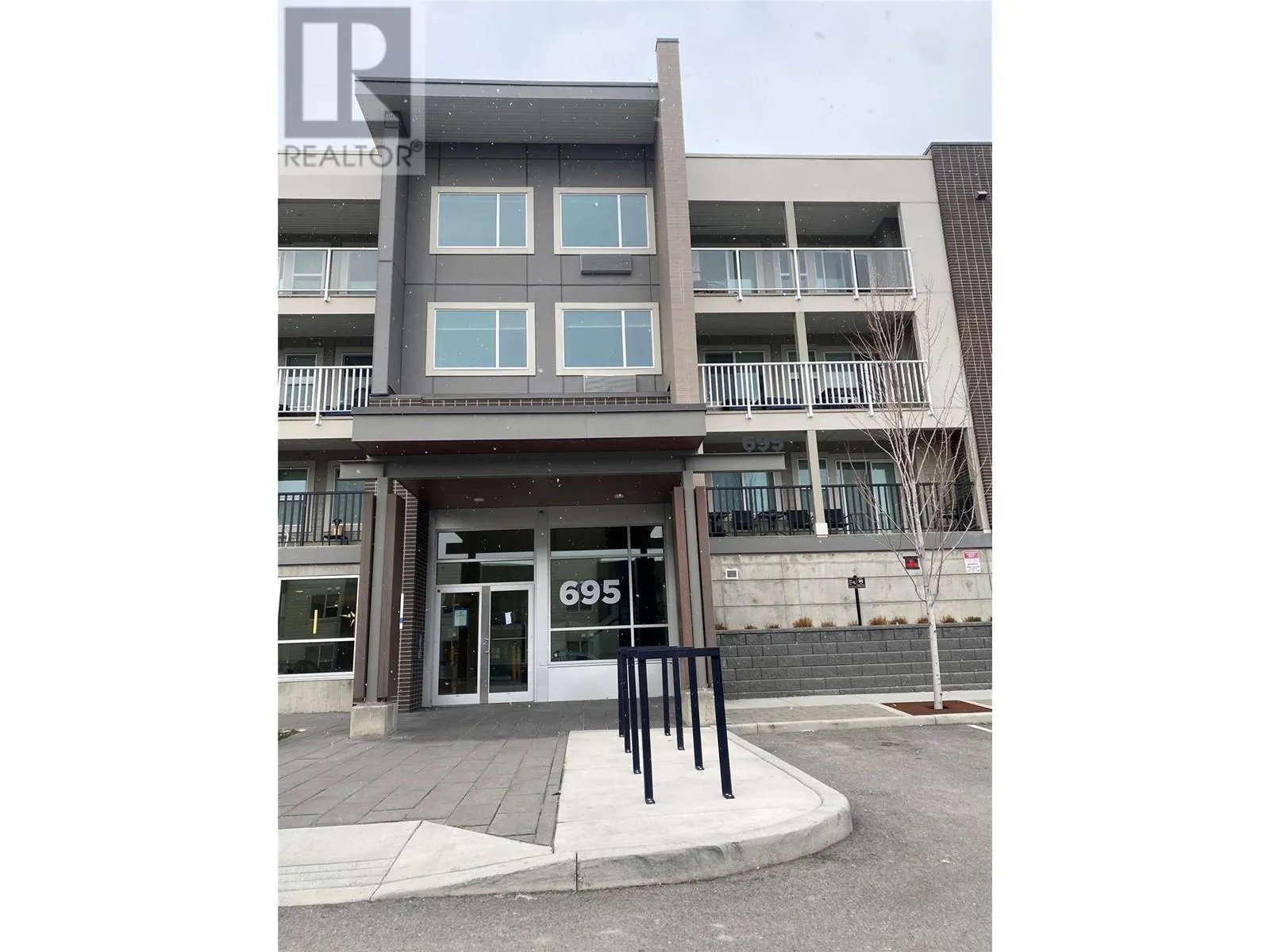 695 Academy Way Unit# 207