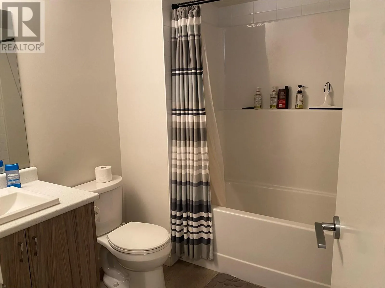695 Academy Way Unit# 207