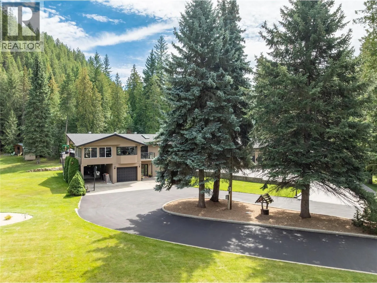 2746 Balmoral Road