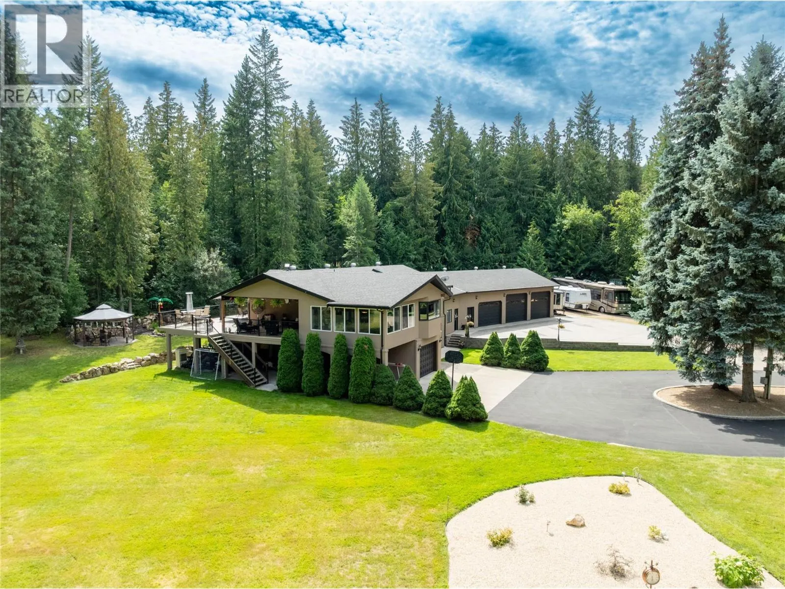2746 Balmoral Road