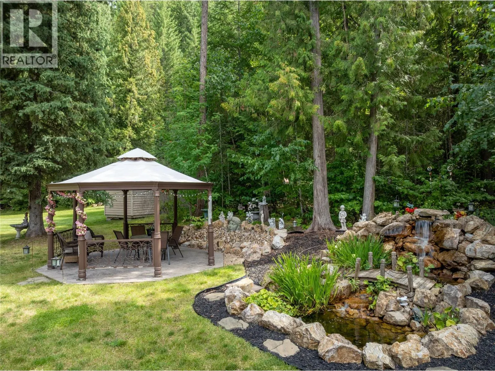 2746 Balmoral Road
