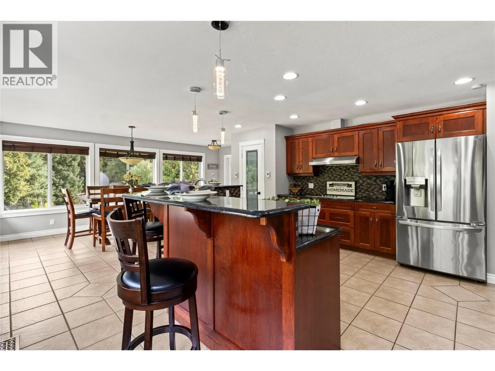 2746 Balmoral Road