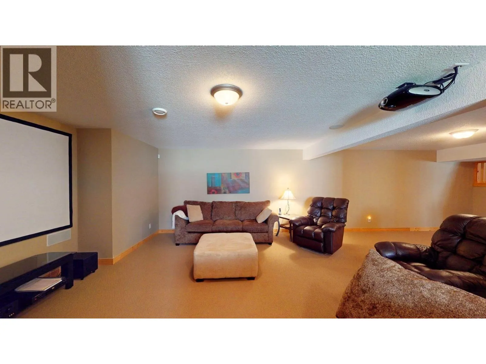 4886 Ridge Road