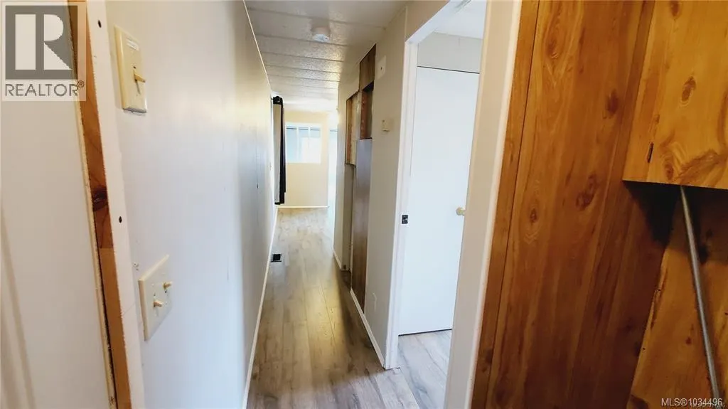 48 1714 Alberni Hwy