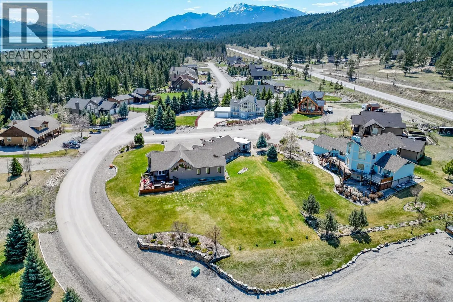 4453 Cedar Bay