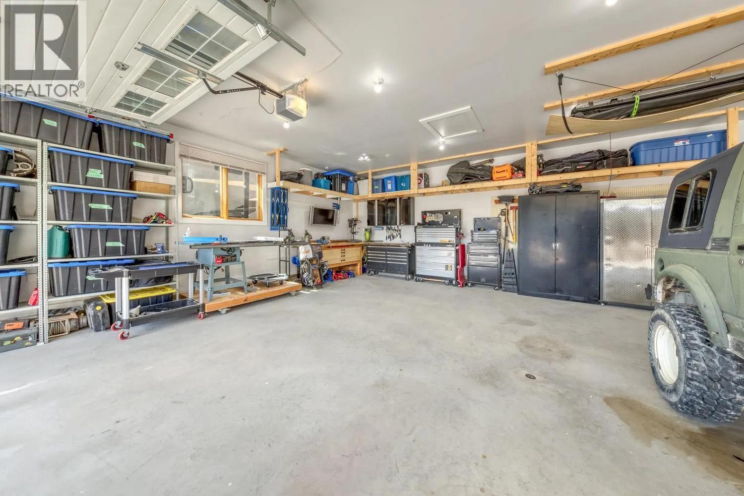 4453 Cedar Bay