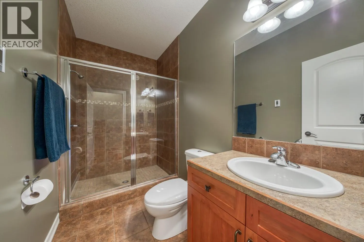 4453 Cedar Bay