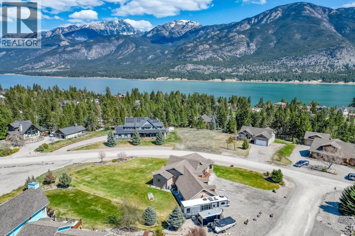 4453 Cedar Bay