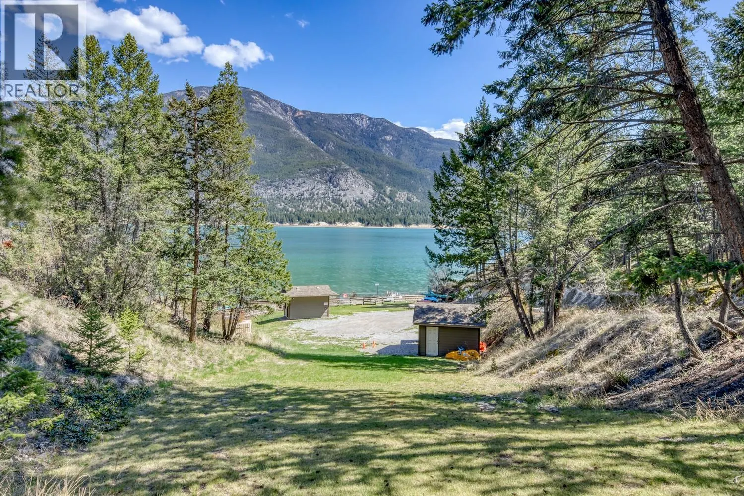 4453 Cedar Bay