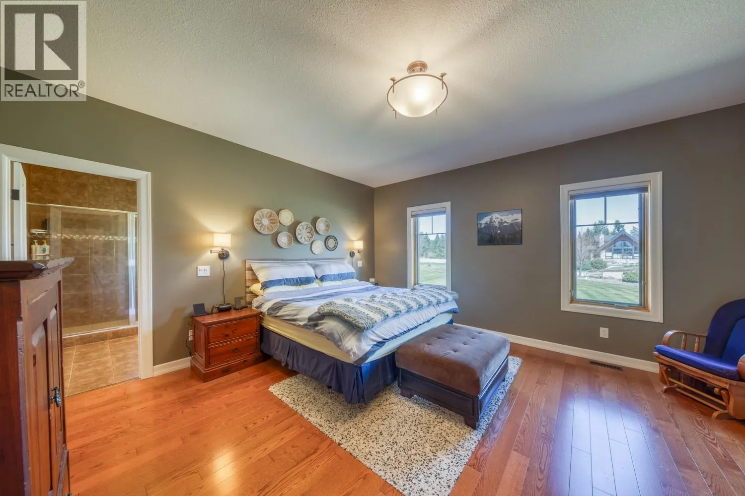 4453 Cedar Bay