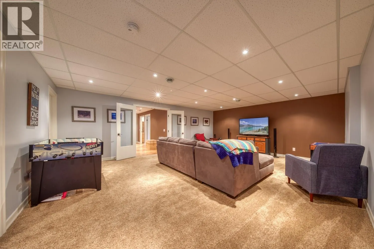 4453 Cedar Bay
