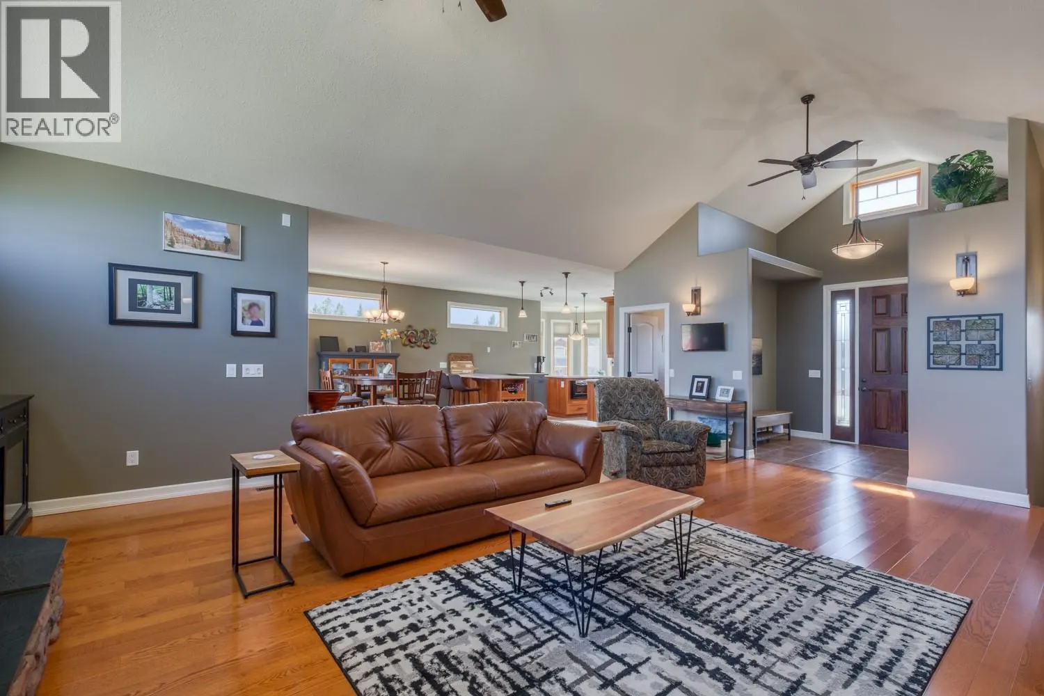 4453 Cedar Bay