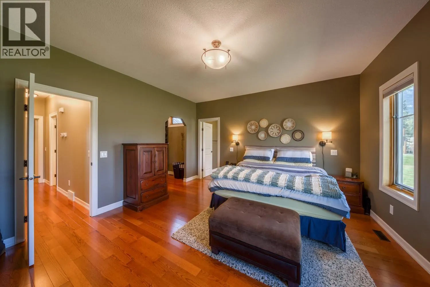 4453 Cedar Bay