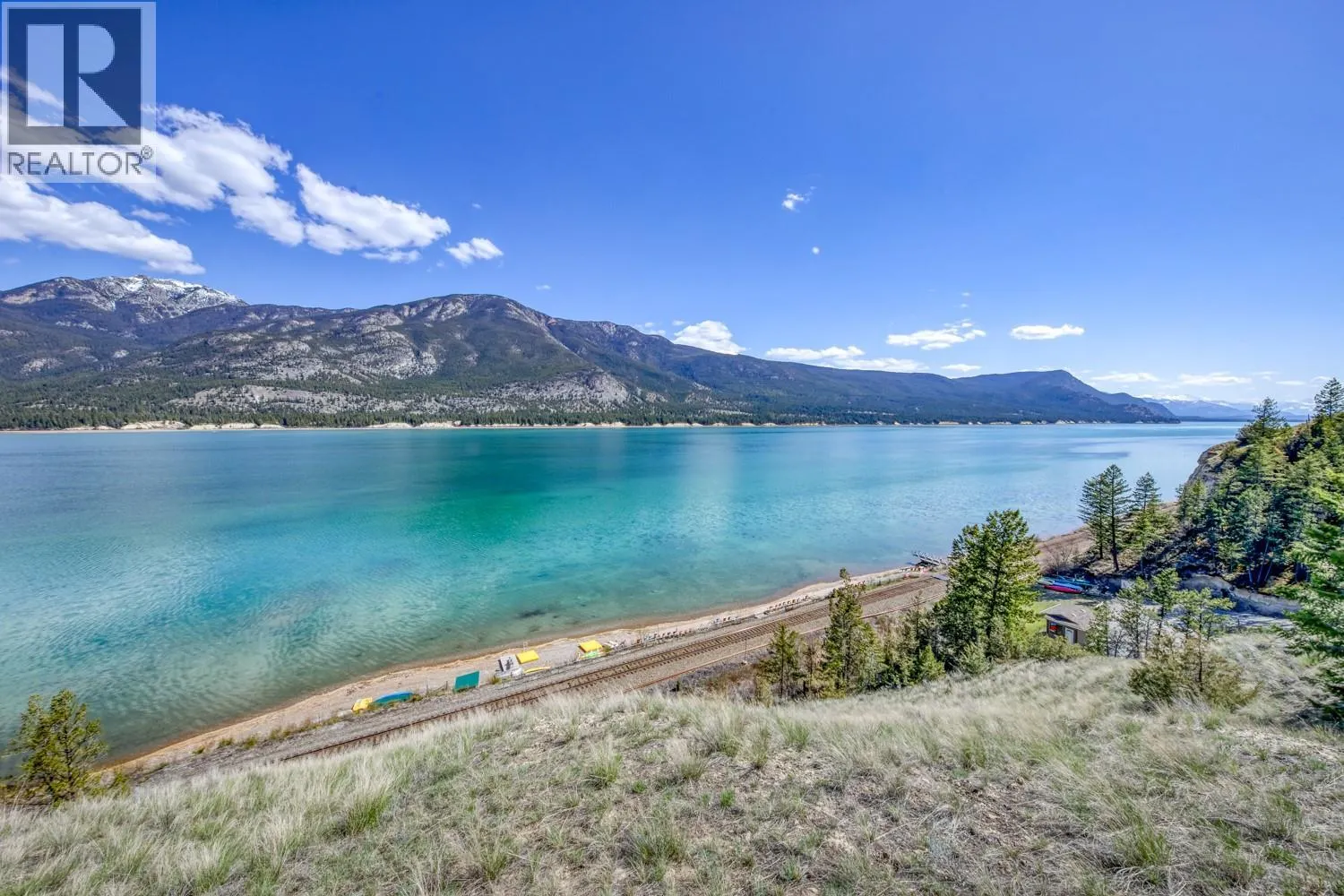 4453 Cedar Bay