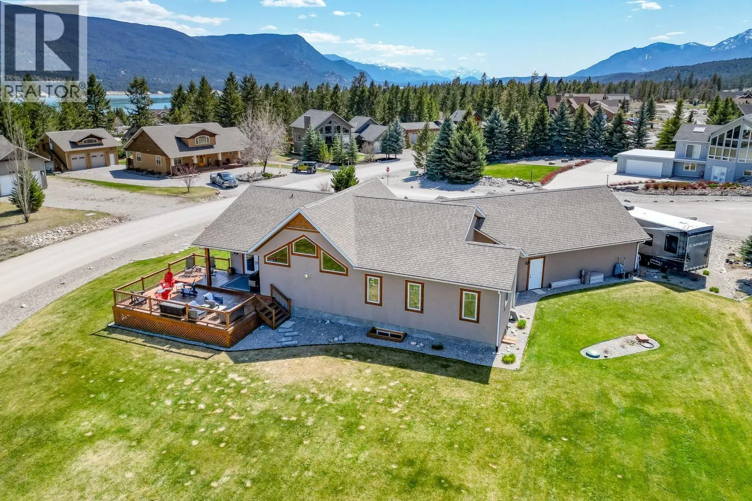 4453 Cedar Bay