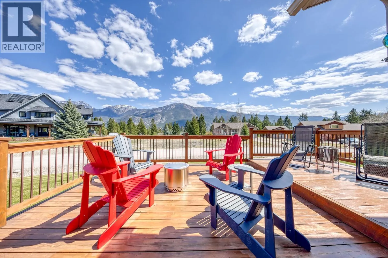 4453 Cedar Bay