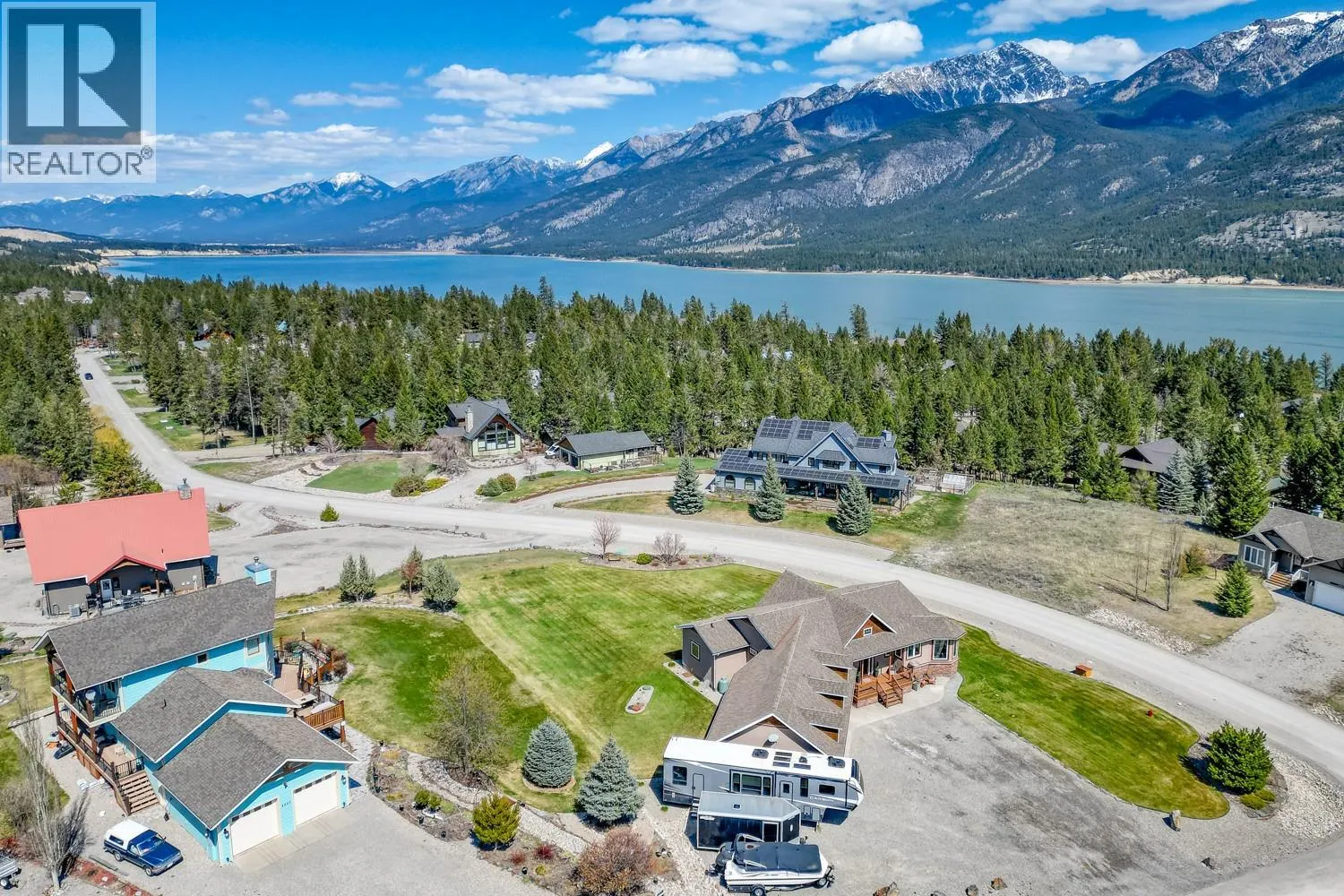 4453 Cedar Bay
