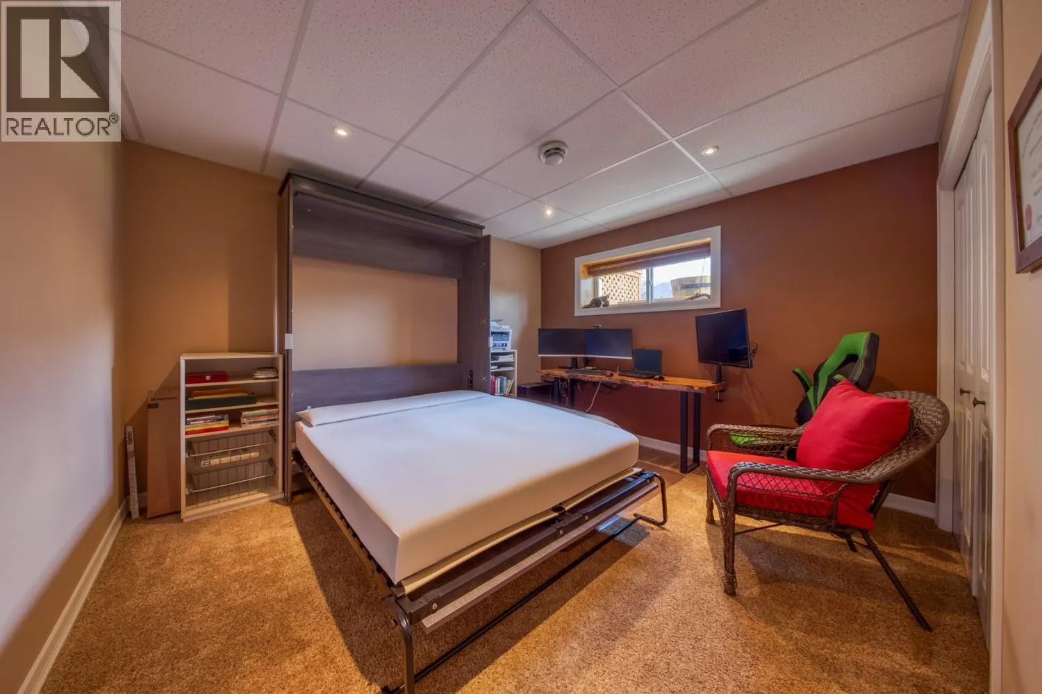 4453 Cedar Bay