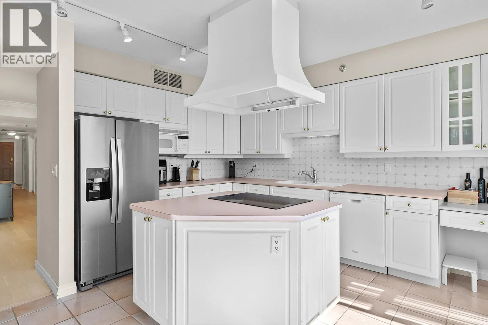 1152 Sunset Drive Unit# 1005