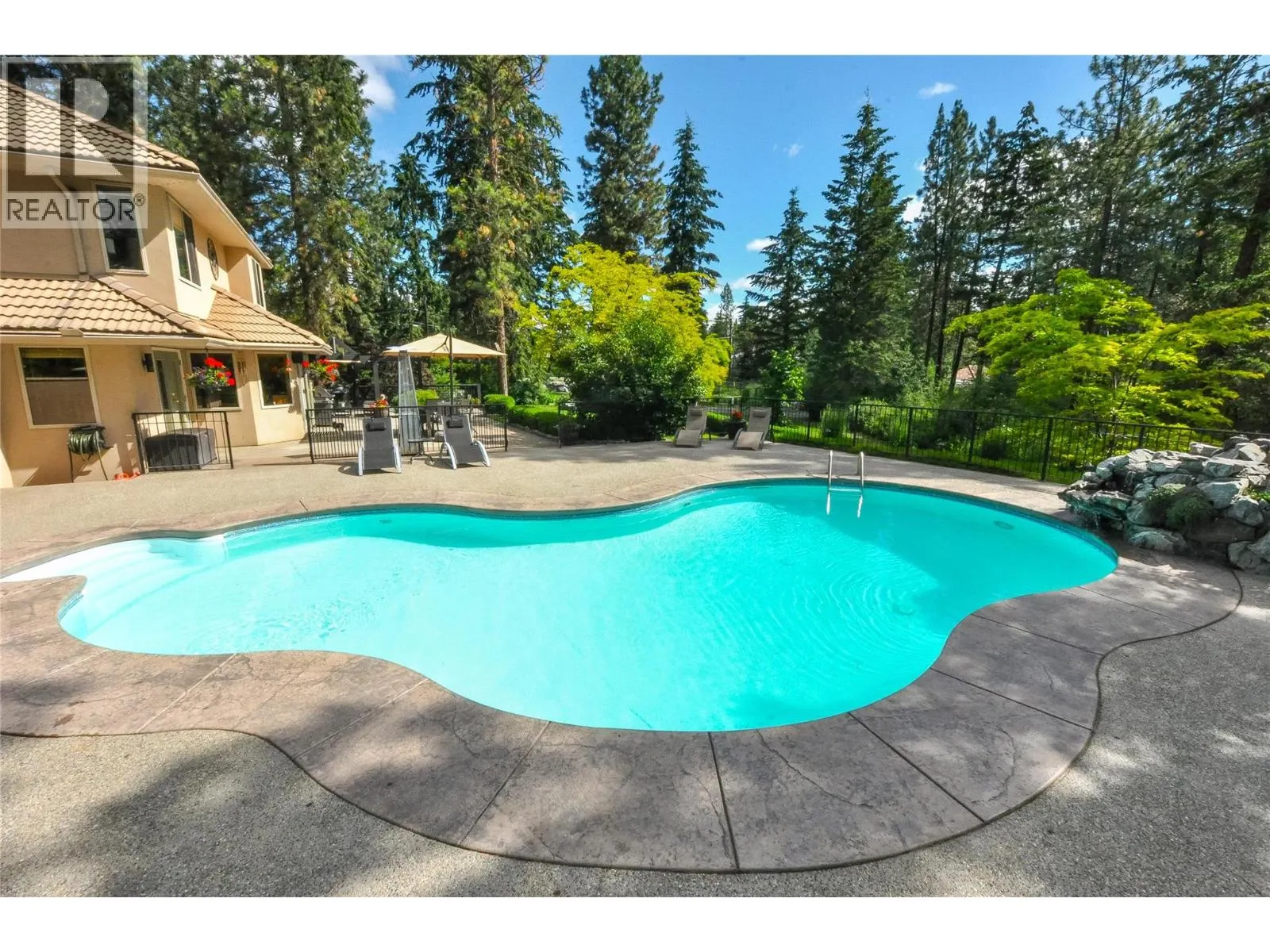 4163 Mahonia Drive S
