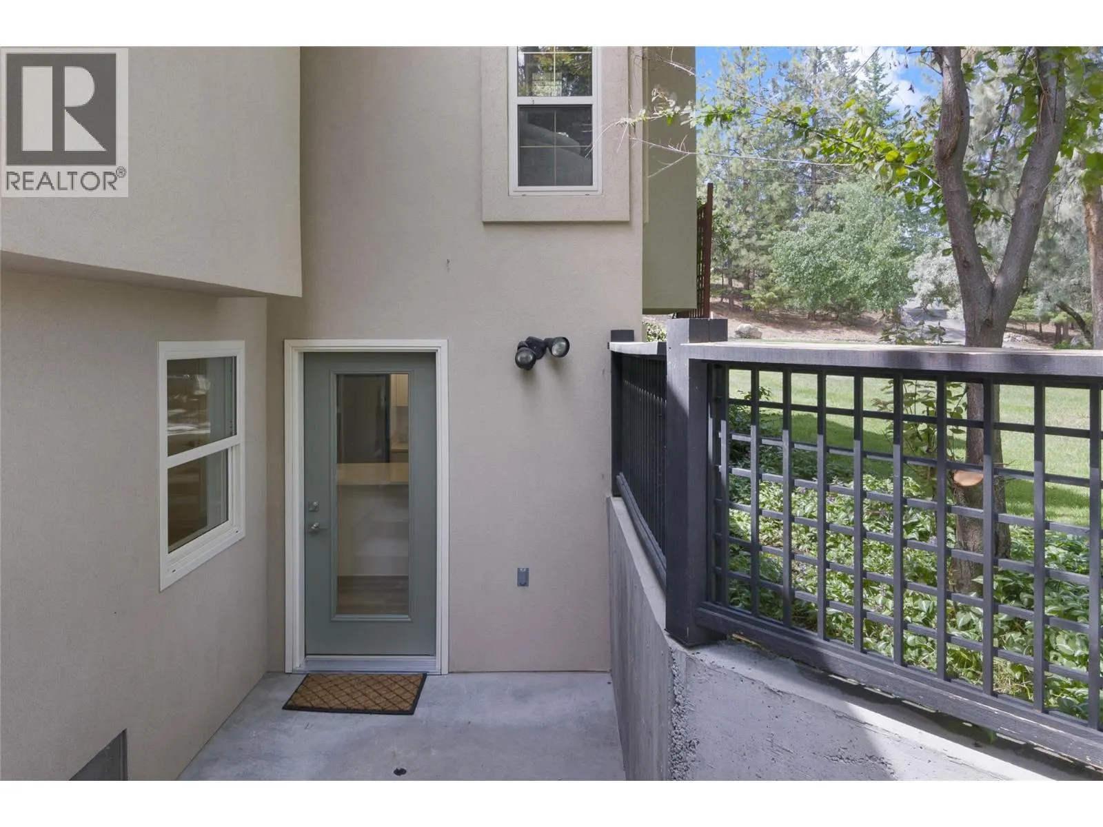 4163 Mahonia Drive S