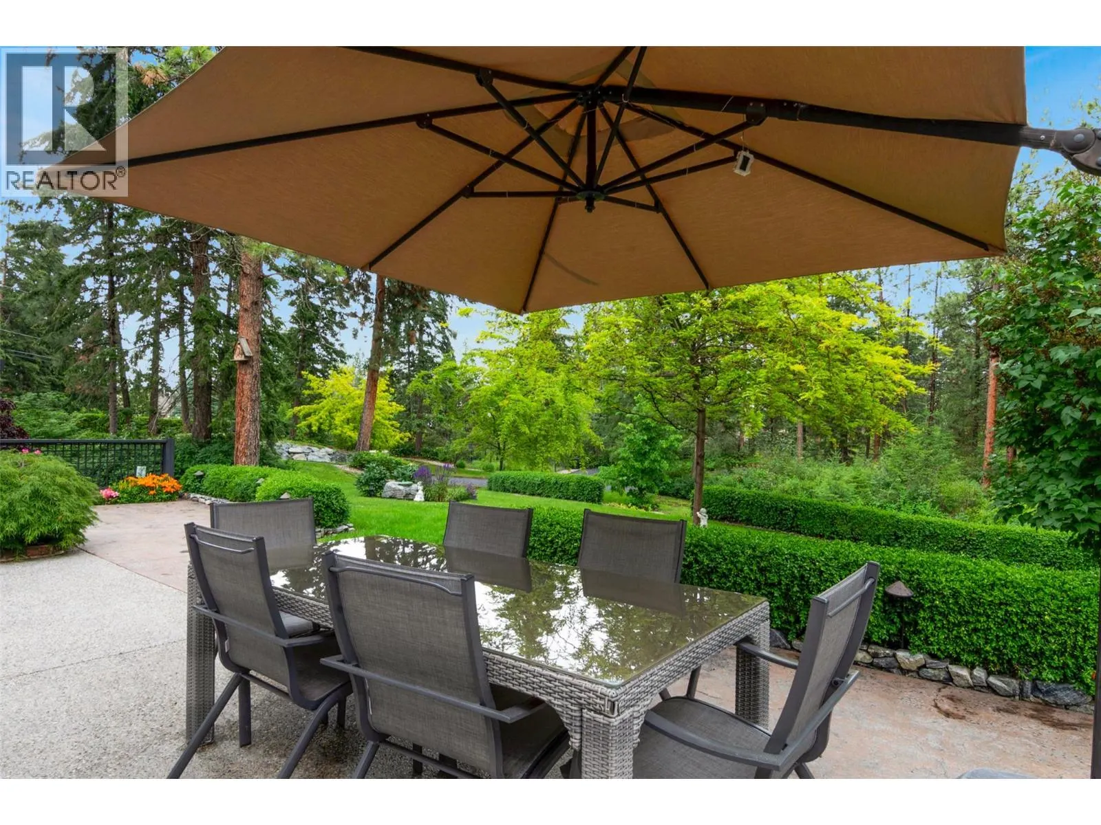 4163 Mahonia Drive S