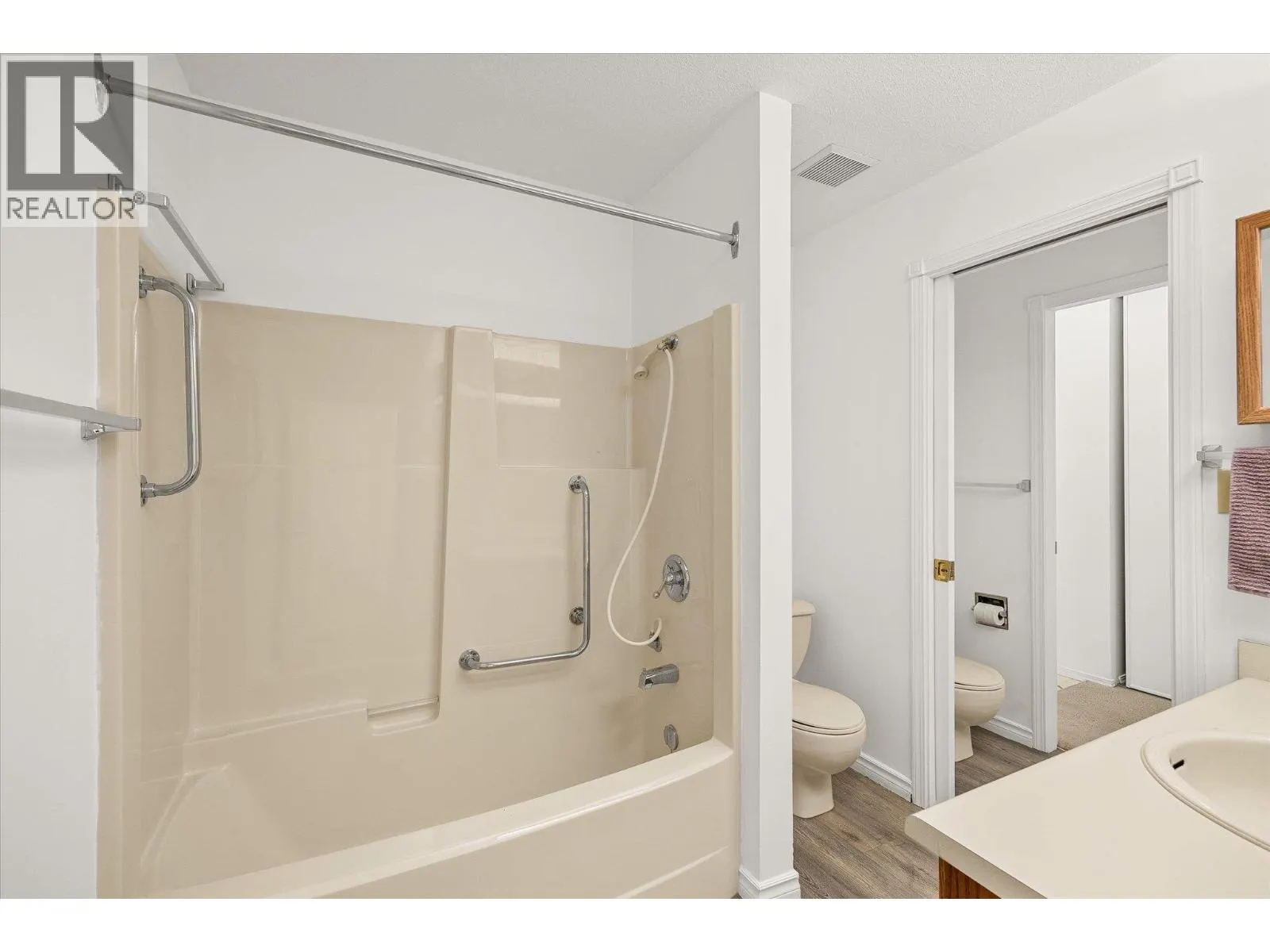 575 Sutherland Avenue Unit# 122