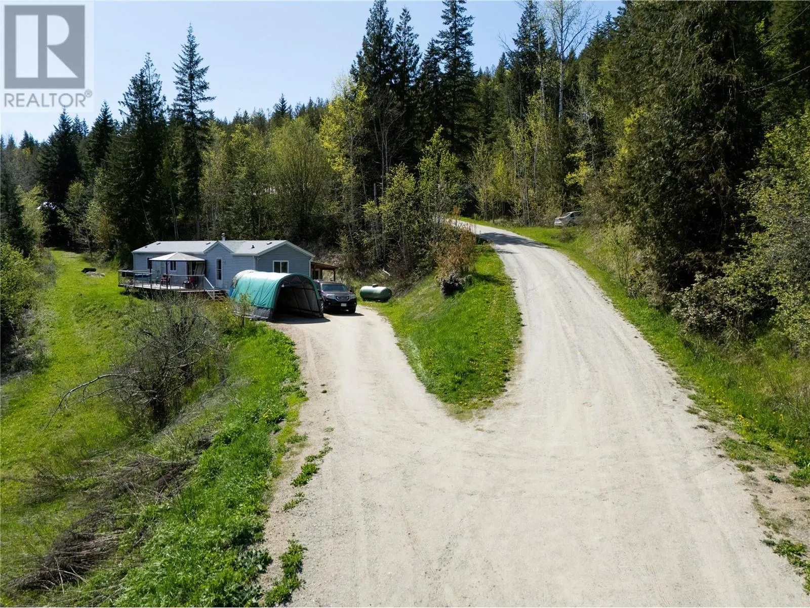 6740 Highway 97A Highway