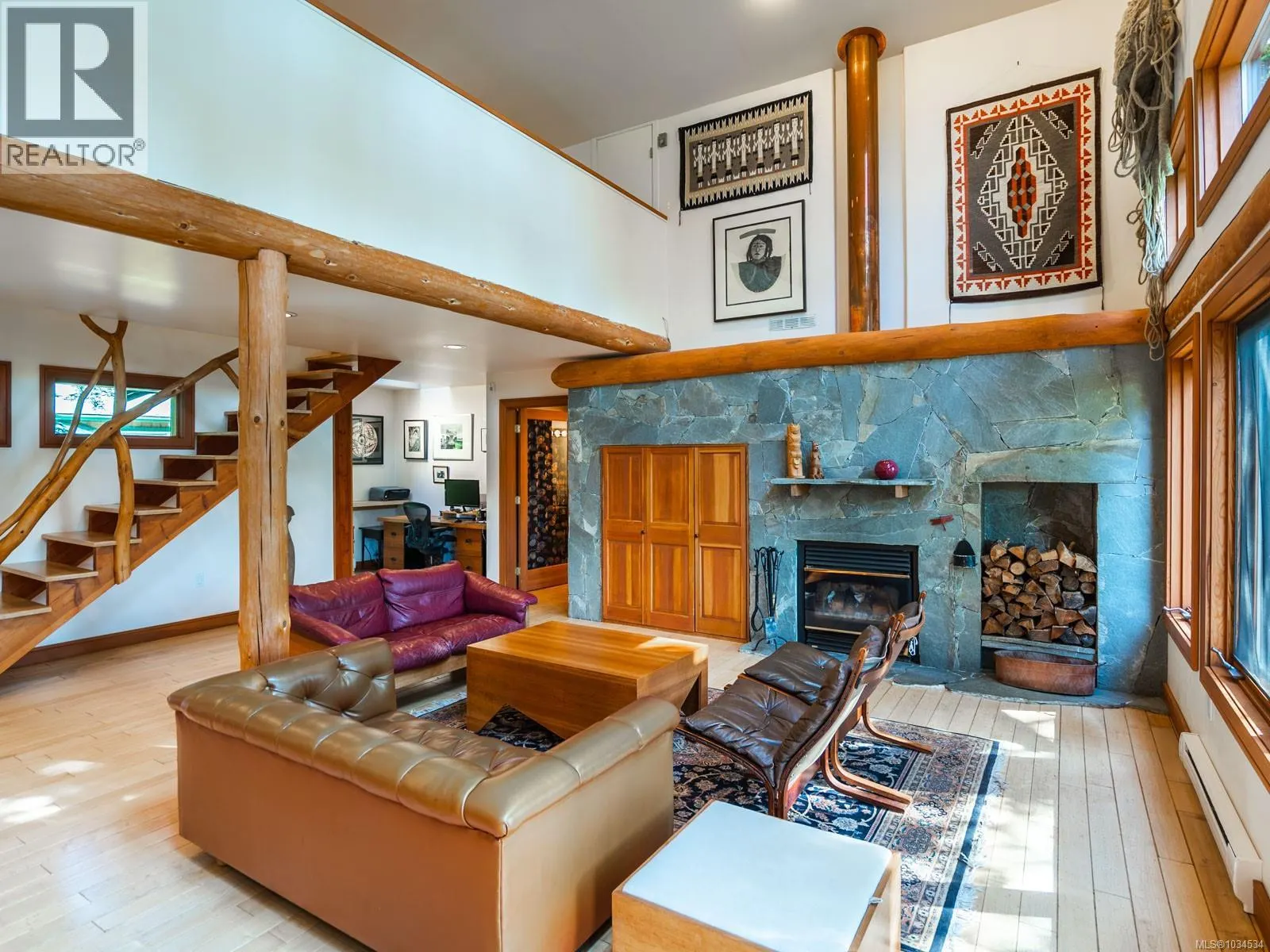 1055 Spider Lake Rd