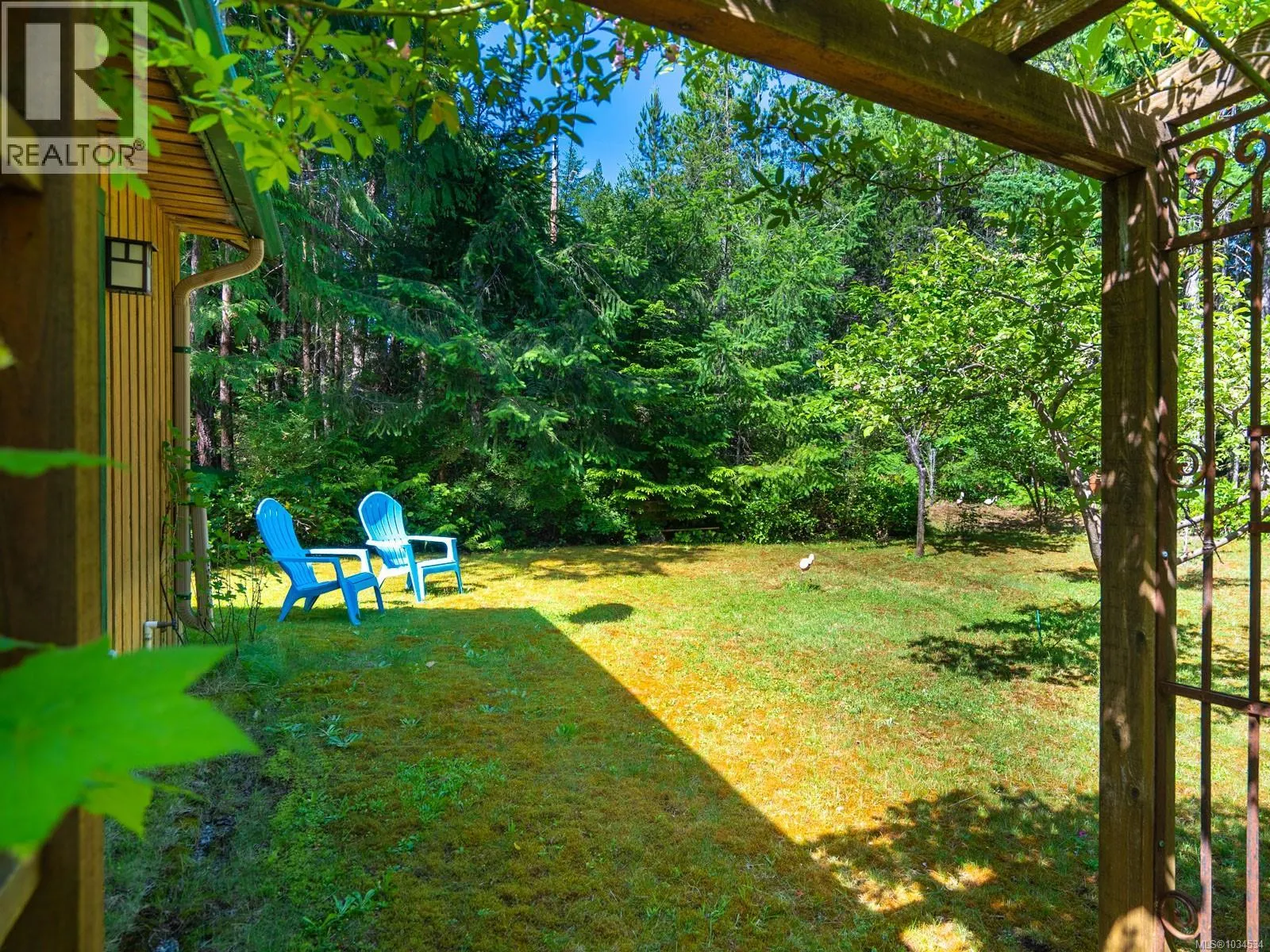 1055 Spider Lake Rd