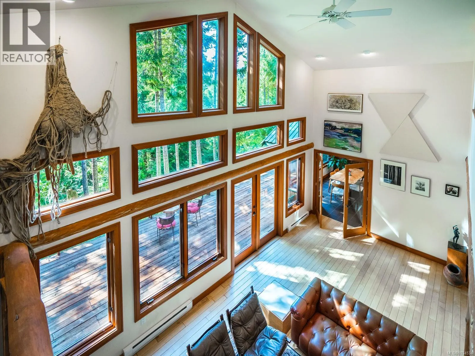1055 Spider Lake Rd