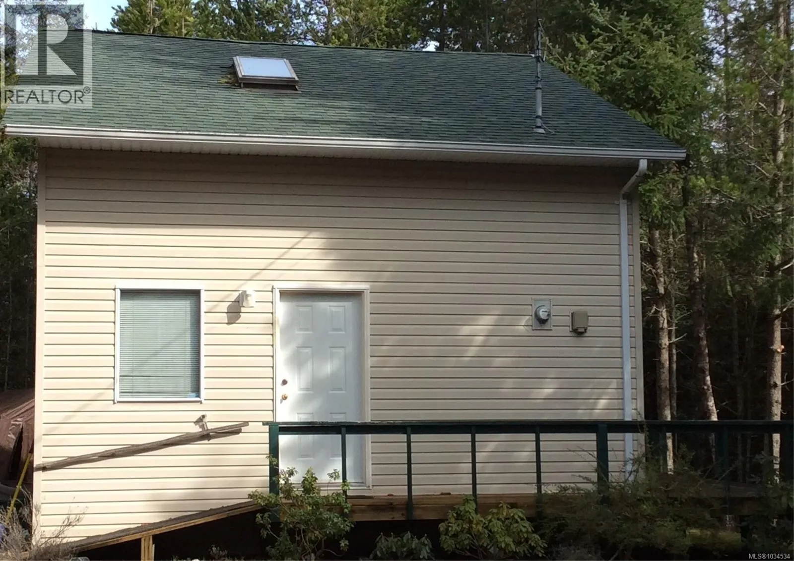 1055 Spider Lake Rd