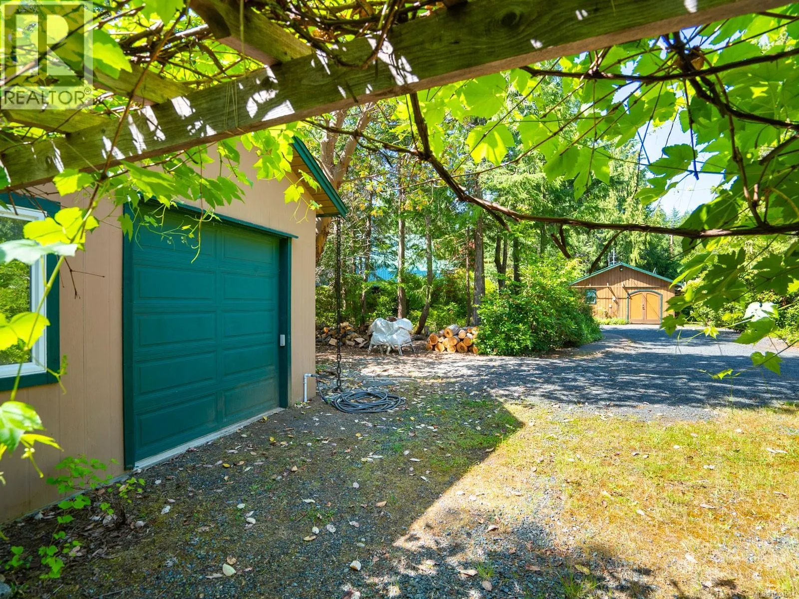 1055 Spider Lake Rd