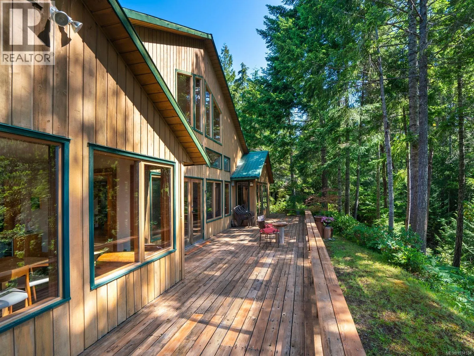 1055 Spider Lake Rd